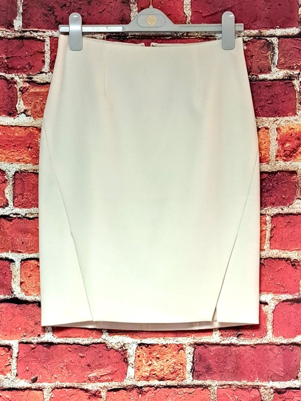 WHITE HOUSE BLACK MARKET WINTER WHITE LADIES SKIRT SIZE 4 DOUBLE SPLIT FRONT